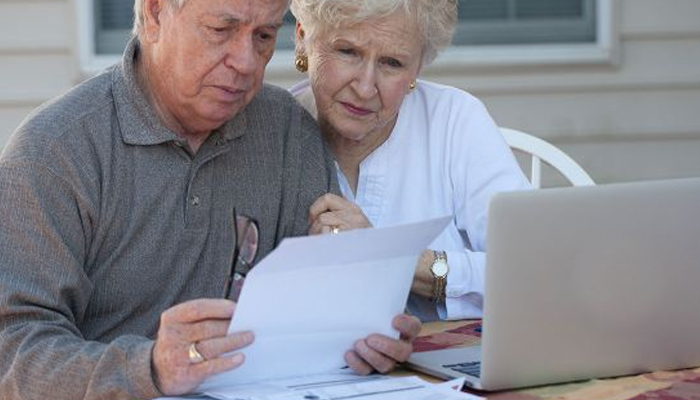 Zorgverzekeringen voor ouderen vergelijken met de zorgvergelijker